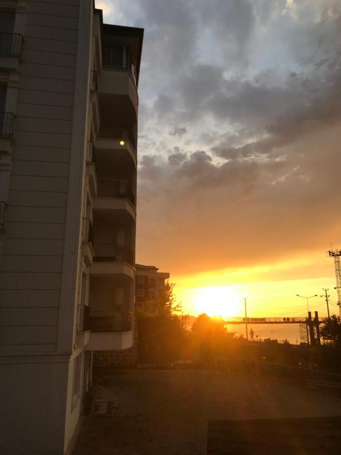 Black Rose Aparthotel Кашушчу Екстериор снимка