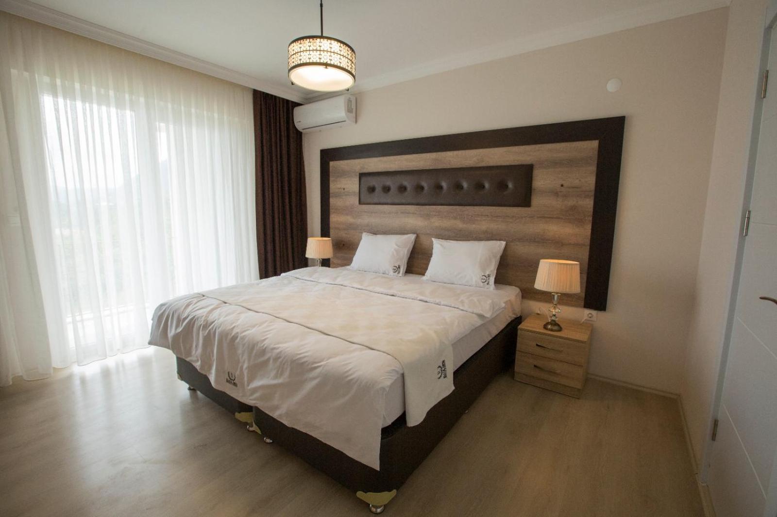 Black Rose Aparthotel Кашушчу Екстериор снимка