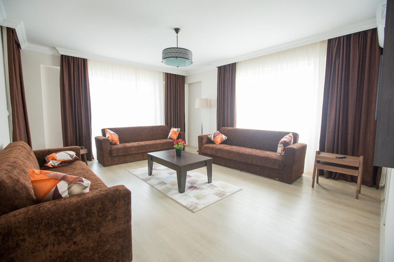 Black Rose Aparthotel Кашушчу Екстериор снимка