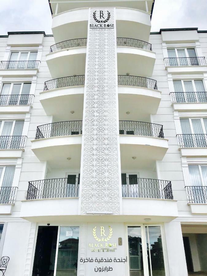 Black Rose Aparthotel Кашушчу Екстериор снимка